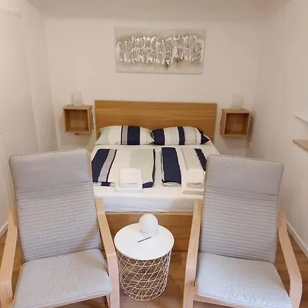 Viktoria Apartman *